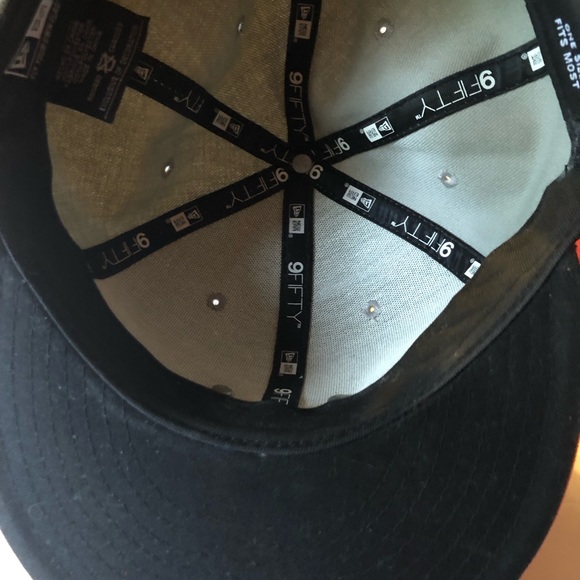New Era 9Fifty Oakley Snap Back Hat - Picture 9 of 14